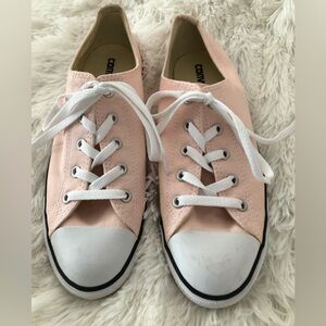 Converse Women's Light Pink Canvas Sneakers
